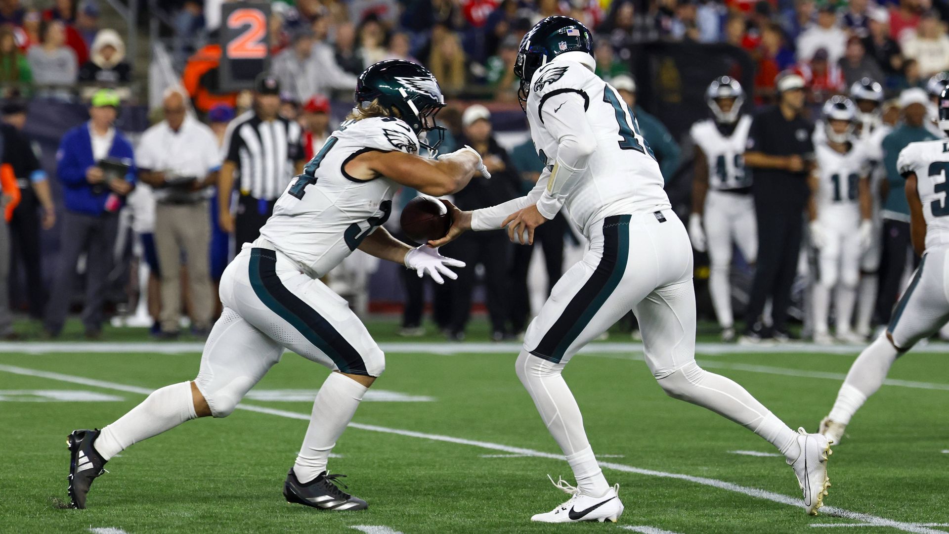 NFL: Carson Steele mit beeindruckendem Touchdown per Hurdle
