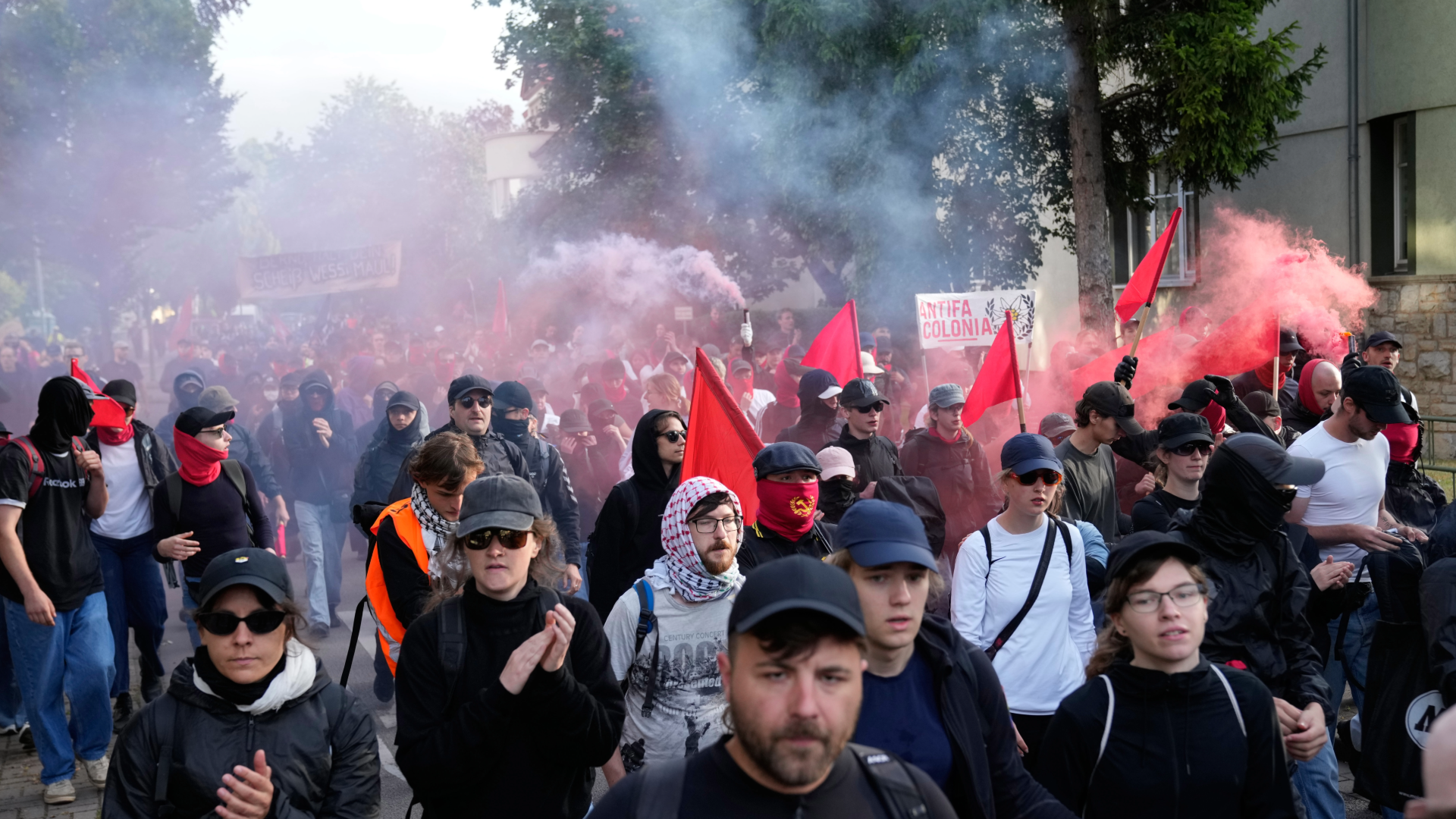 Proteste gegen AfD-Parteitag in Erfurt