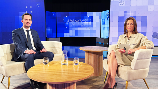 Breaking Media - Macht.Medien.Kompetenz. Breaking Media - Macht.Medien.Kompetenz. Folge 5: Breaking Media: Künstliche Intelligenz statt Latein?