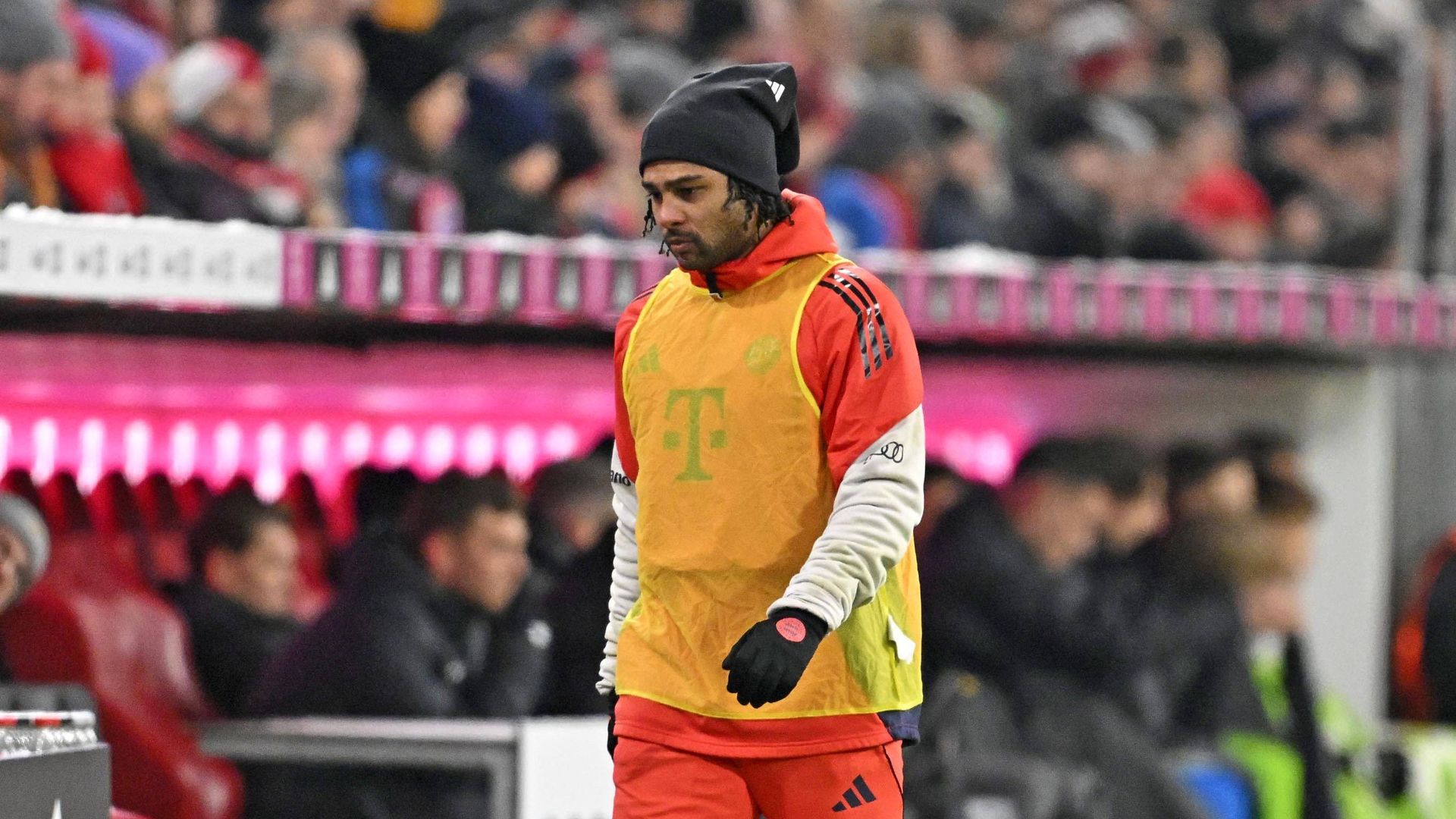 FC Bayern: Keine Chance für Serge Gnabry? Kompany verrät pikantes Detail