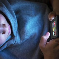 Urteil: Google und Meta machen süchtig