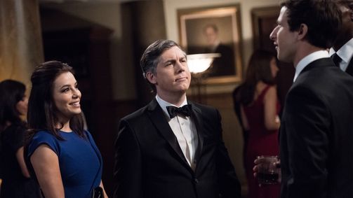 Brooklyn Nine-Nine Brooklyn Nine-Nine Folge 14: Wohltätigkeitsball der teuflischen Gedärme