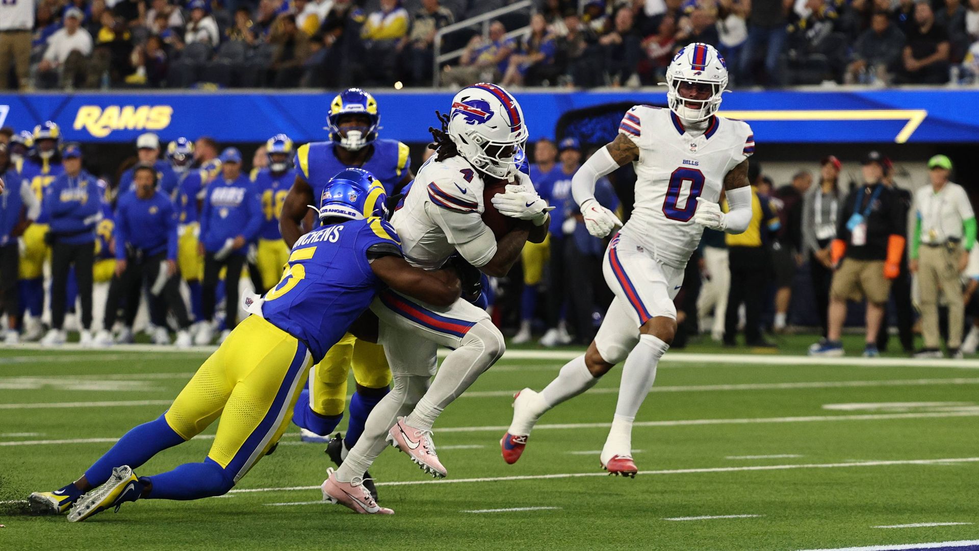 Explosive Runs, zwei Touchdowns – Cook dreht gegen die Rams auf!