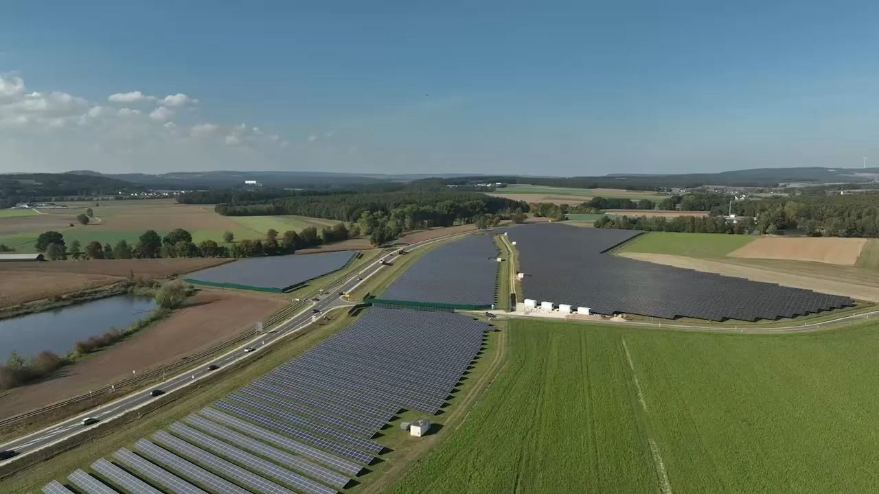 Stromnetz unter Druck: Batteriespeicher sollen Energiewende absichern