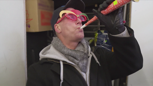 Storage Wars - Geschäfte in Kanada Storage Wars - Geschäfte in Kanada Folge 30: Feierlaune