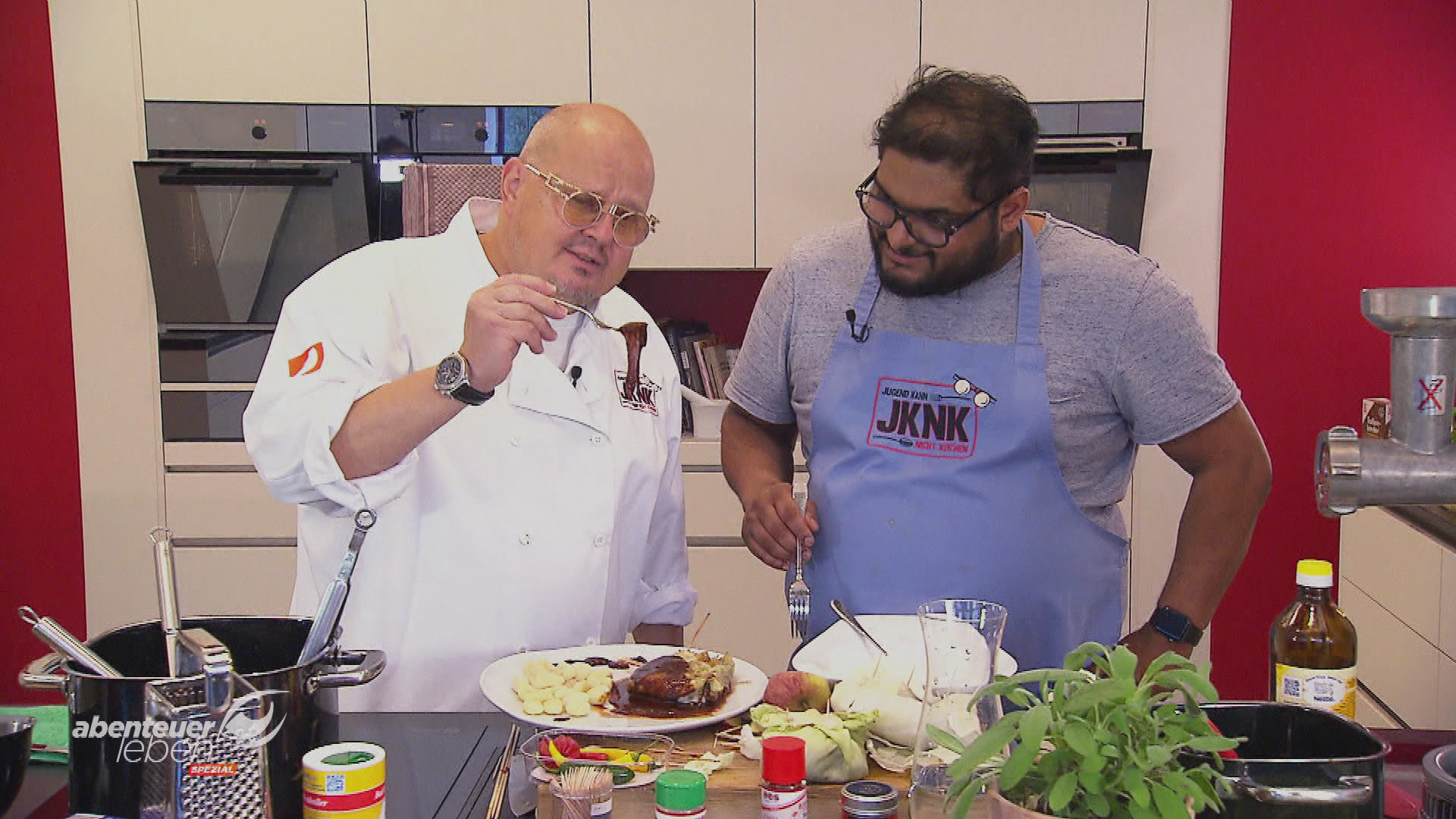 Schnitzel, Kohlrouladen & Co.: Profikoch Achim Müller testet die Jugend