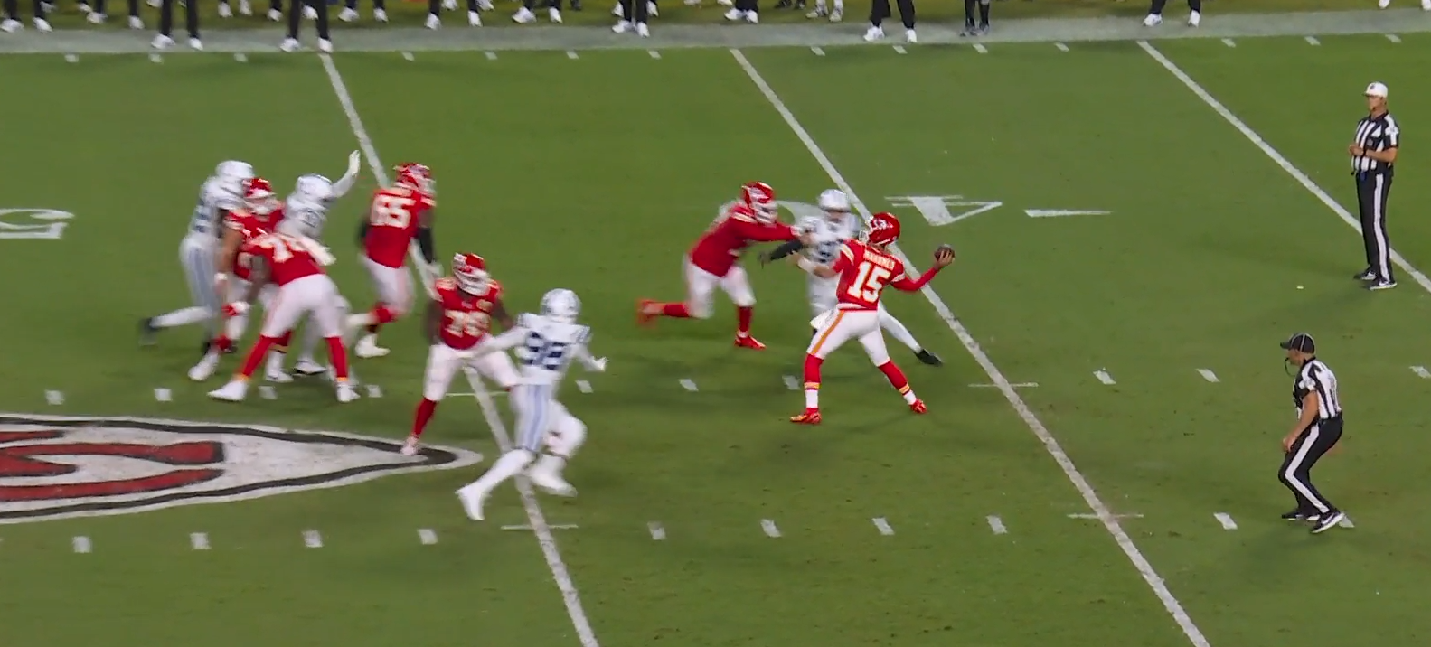 NFL - Irrer Mahomes-Pass: Dieser 45-Yard-Hammer kommt an