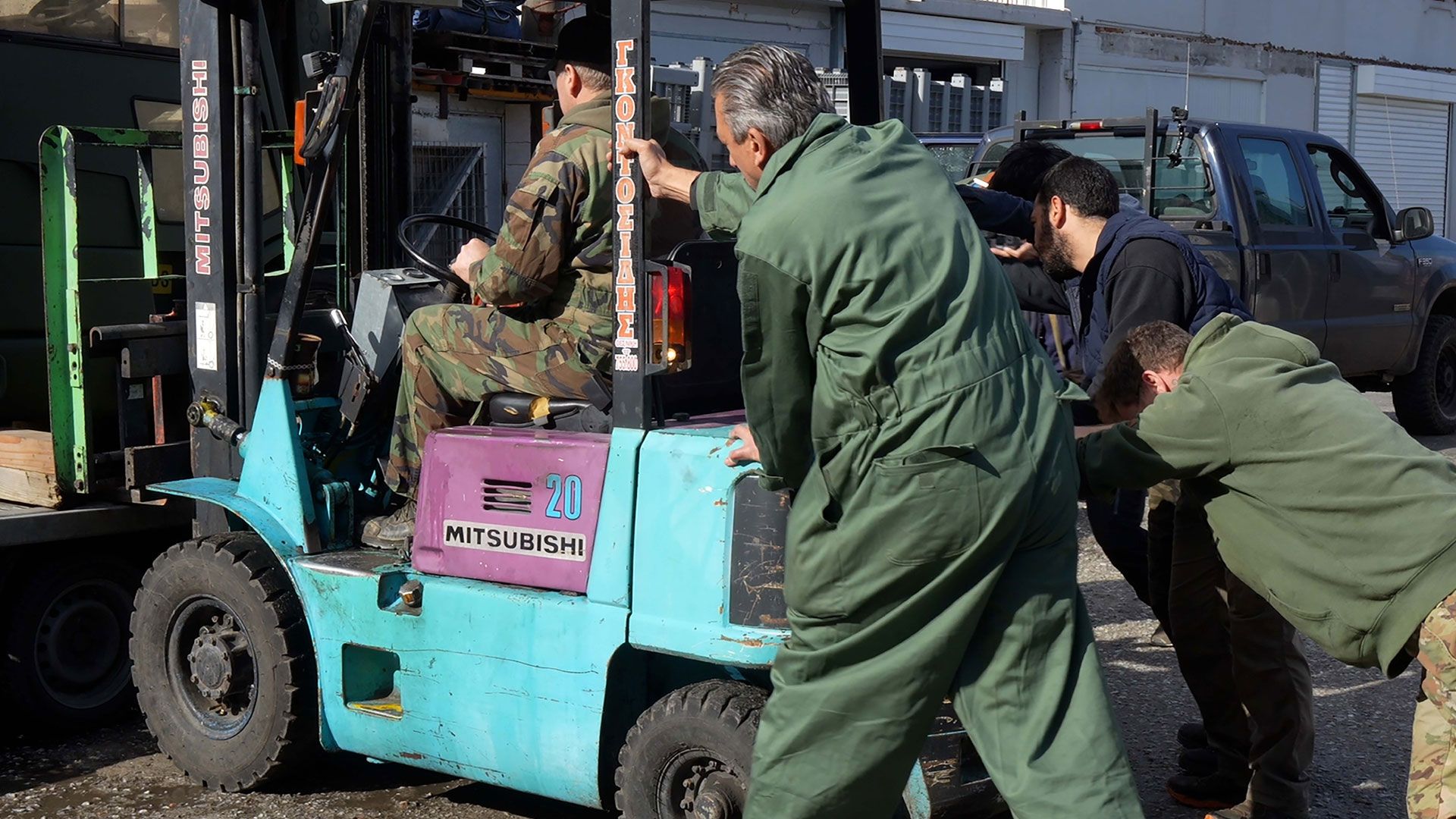 Gabelstapler-Notfall in Griechenland! Michael rettet die Ernte