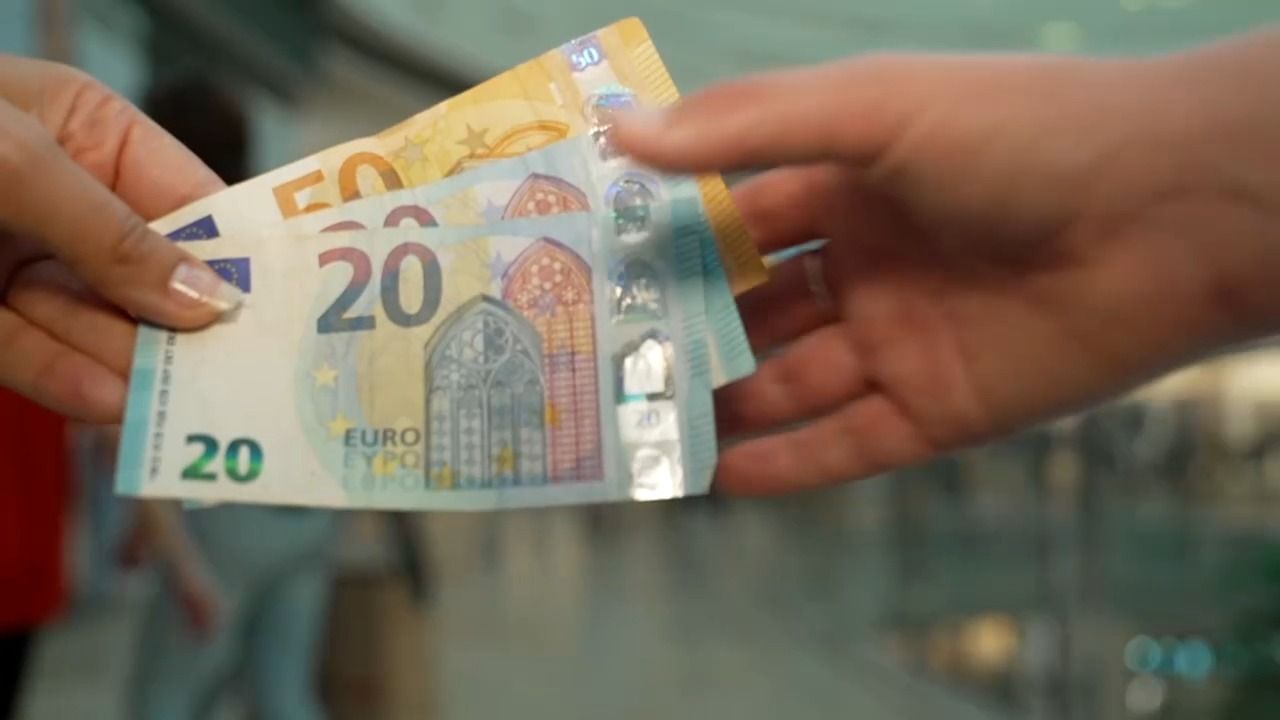 Raus aus dem Dispo: Tipps gegen das Minus auf dem Konto