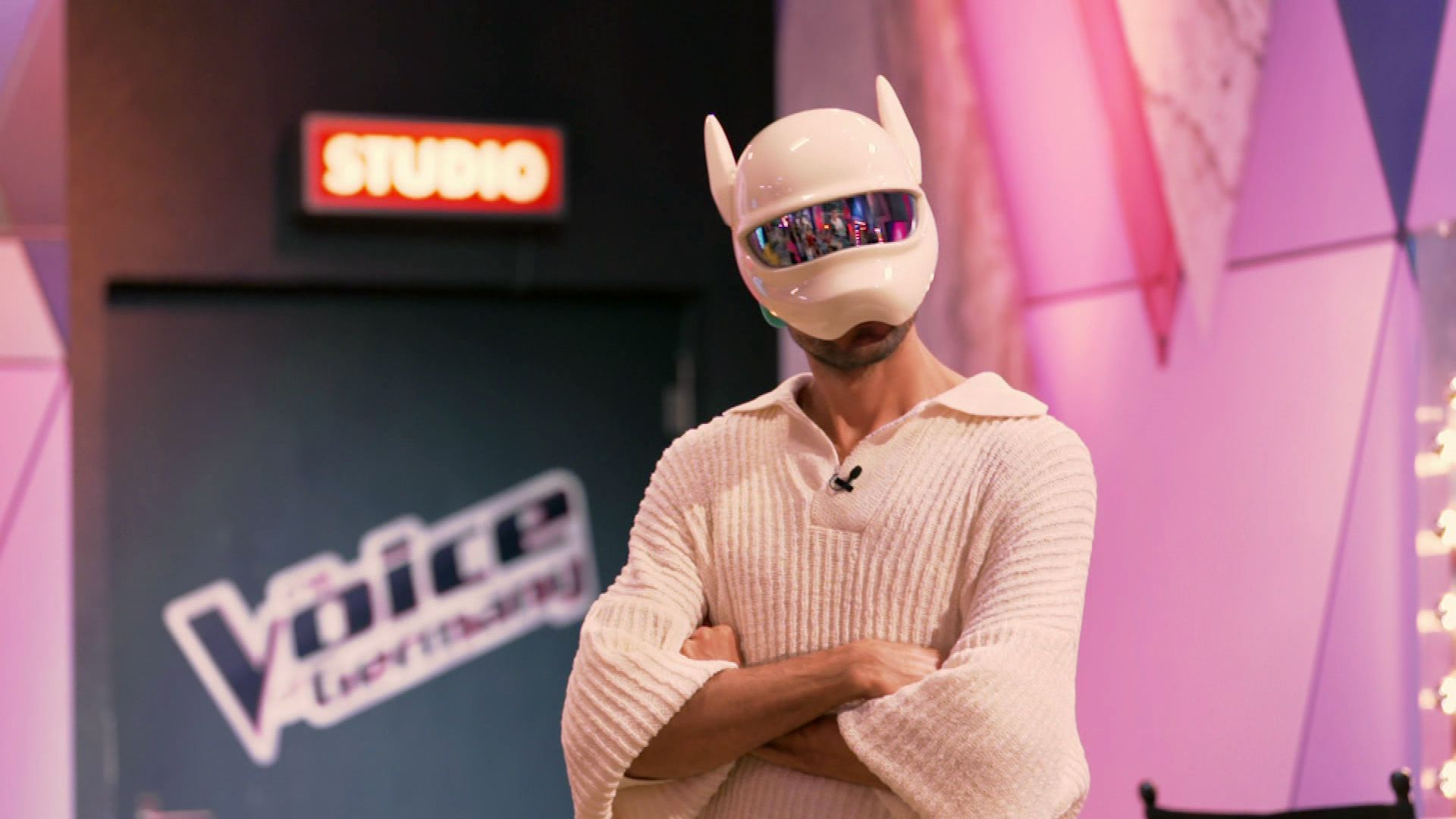Cro erobert "The Voice": Ein Tag hinter den Kulissen!