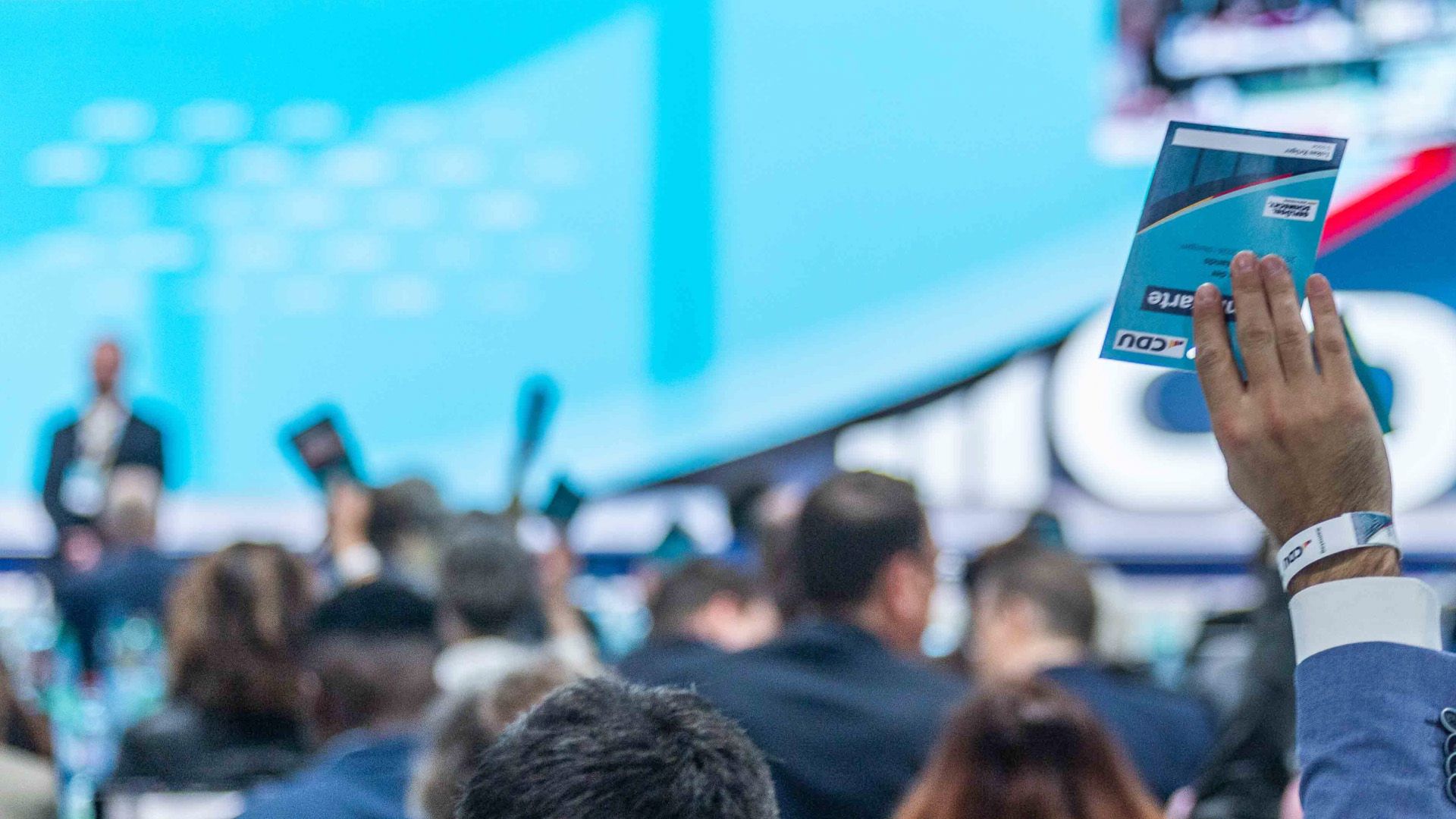 CDU fasst zahlreiche Verbotsbeschlüsse