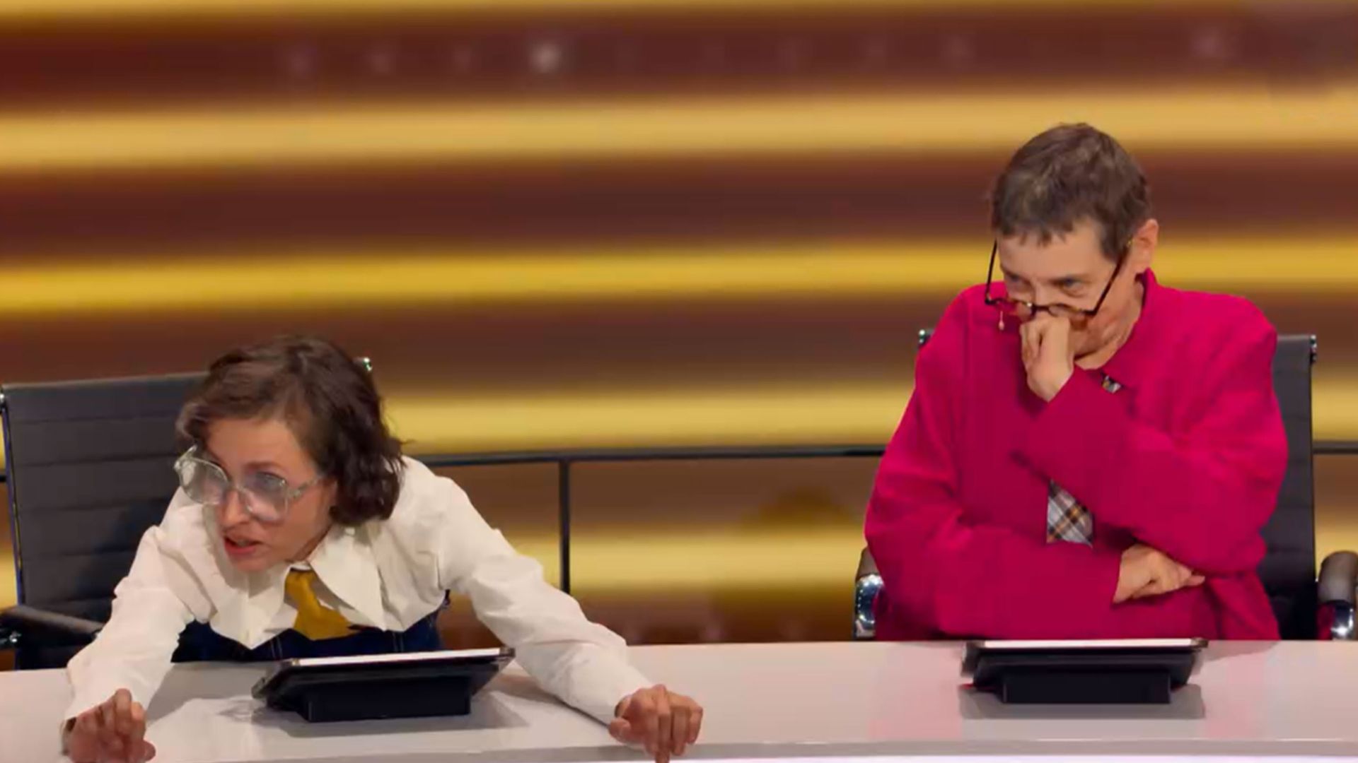 Um Zahnerkrankungen vorzubeugen, empfiehlt sich eine...?