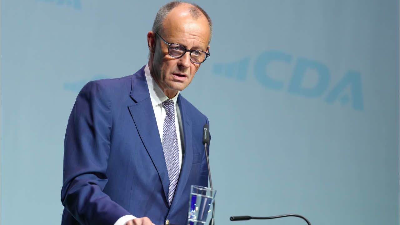 Merz verspricht: Kürzen nicht die Rente