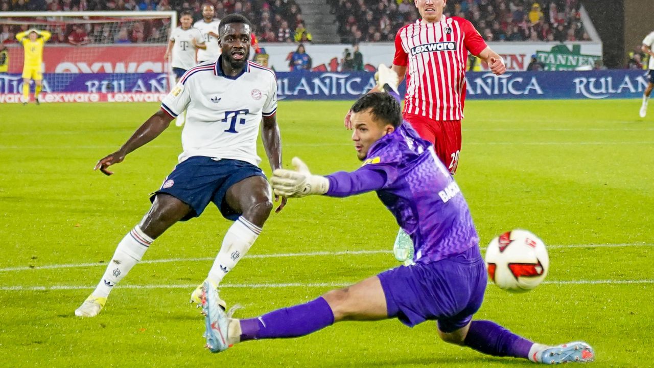 FC Bayern: Upamecano bald im Sturm? Danks lässt aufhorchen