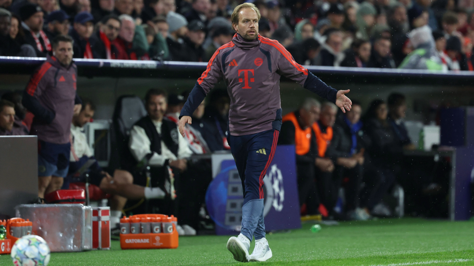 Danks erklärt Plan ohne Kompany: "Dann kann es Druck werden"