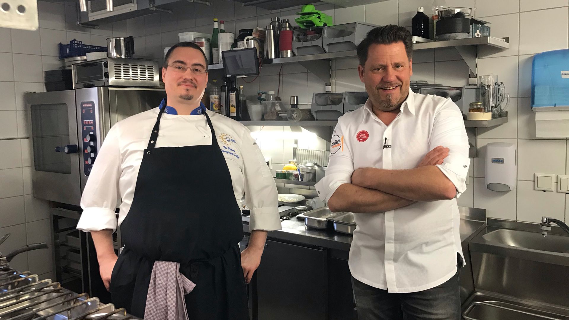 Gehobene Landhausküche im "Gaumenkitzel"