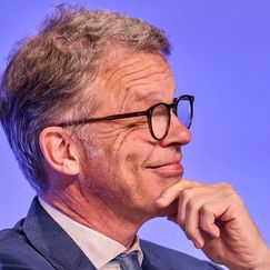 Gehälter der Dax-Chefs massiv gestiegen