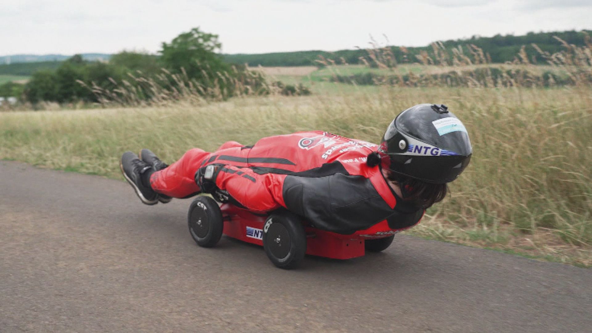 Bobbycar-Weltrekord: Mit 150km/h die Alpen runter