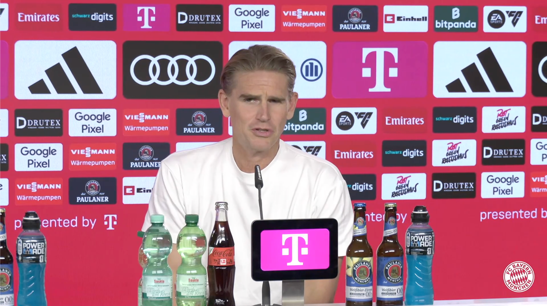 FC Bayern: Wechselt Boey noch? Freund ordnet Wahrscheinlichkeit ein