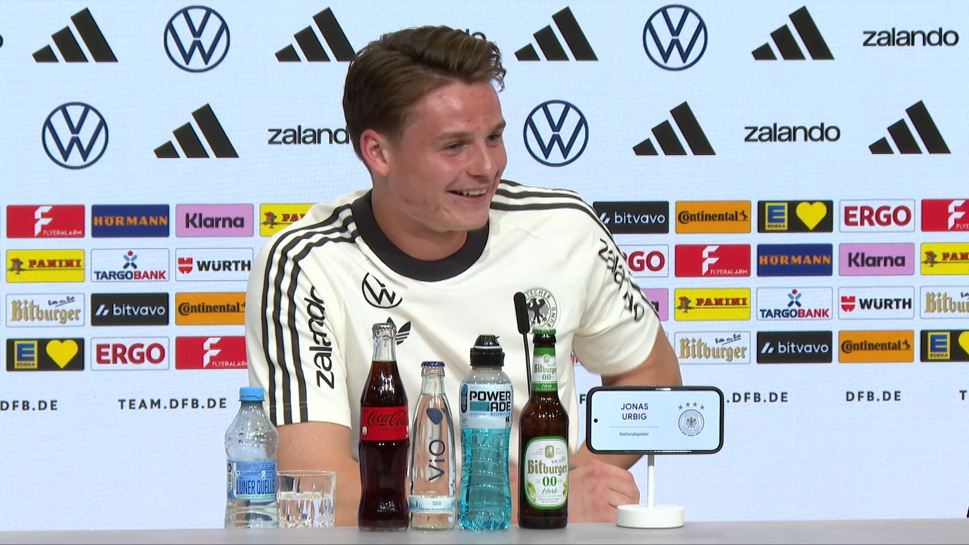 DFB: Urbig über Neuers Mentor-Rolle
