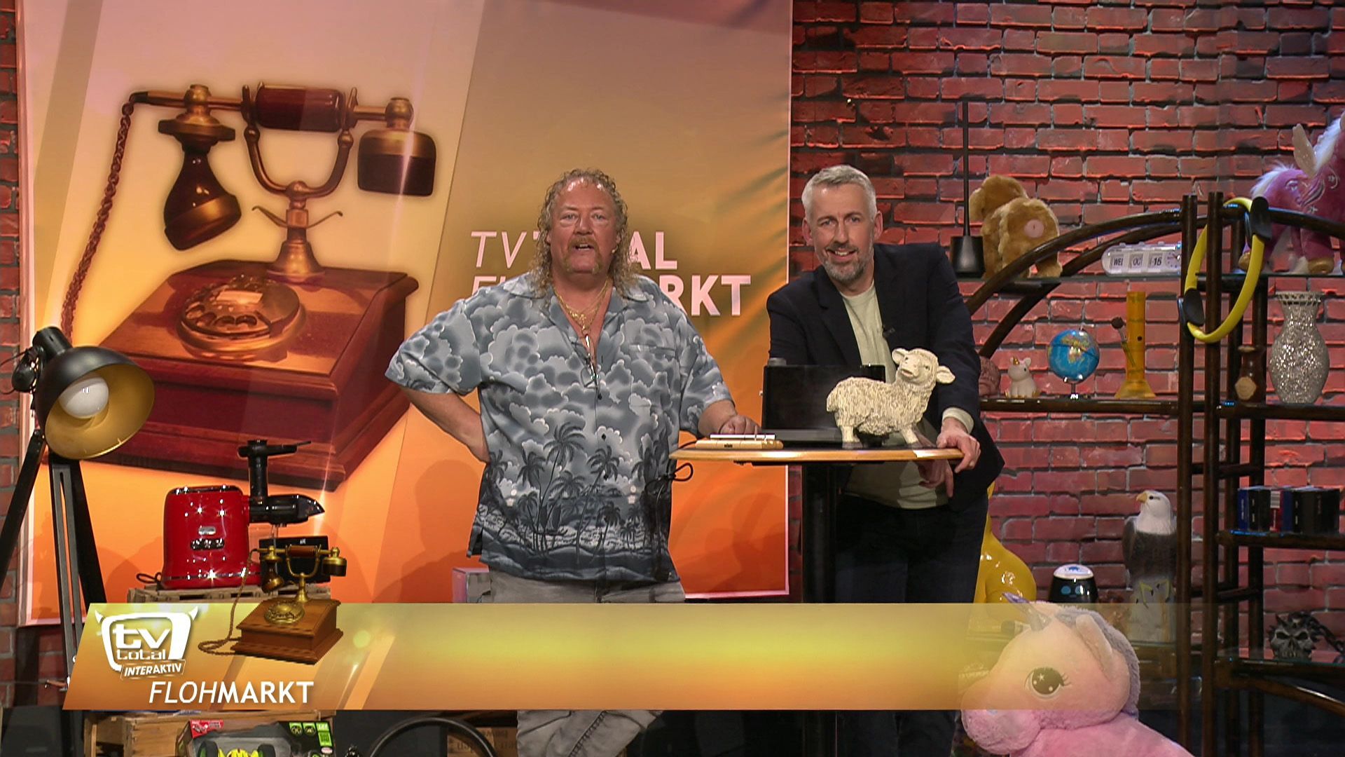 TV total Flohmarkt mit Restposten-King Dirk Wünning