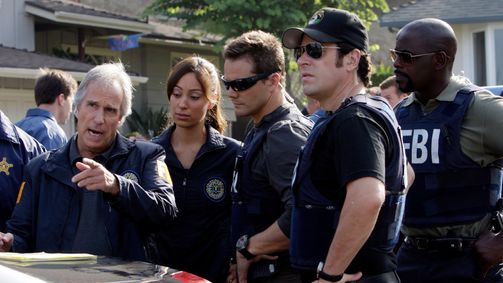 Numb3rs - Die Logik des Verbrechens Numb3rs - Die Logik des Verbrechens Folge 4: Der netteste Kerl der Welt