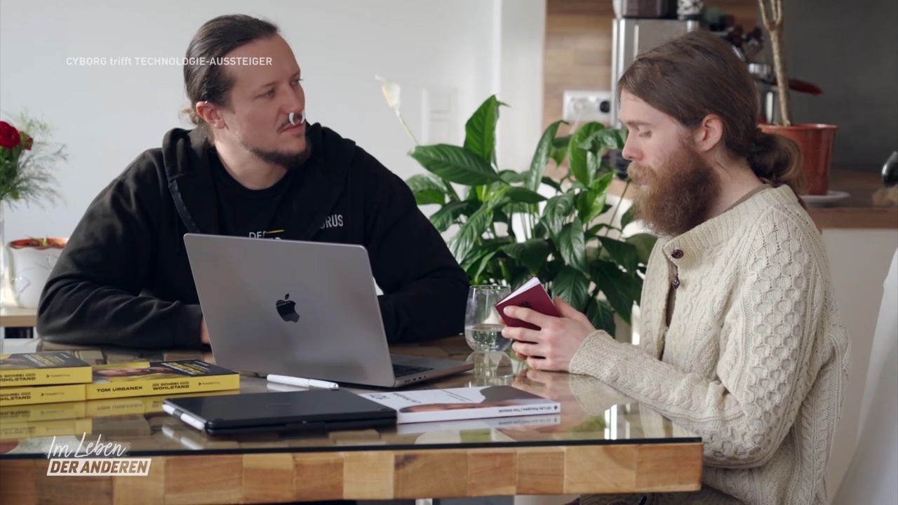 Cyborg trifft Technologie-Aussteiger