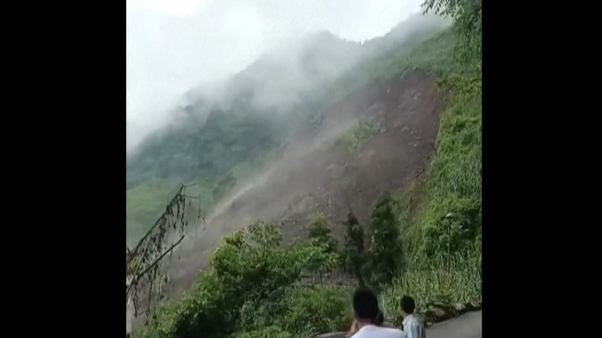 Videoaufnahmen zeigen Erdrutsch in China