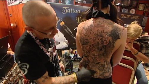 Schöne Schmerzen - Der Tattooreport Schöne Schmerzen - Der Tattooreport - Staffel 1 Folge 3: Schöne Schmerzen - Staffel 1 Folge 3