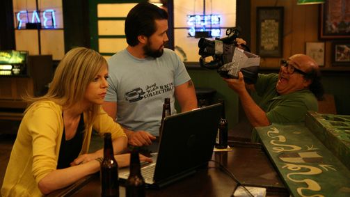 It's Always Sunny in Philadelphia IT'S ALWAYS SUNNY IN PHILADELPHIA - 07. STAFFEL Folge 8: Das ANTI-soziale Network