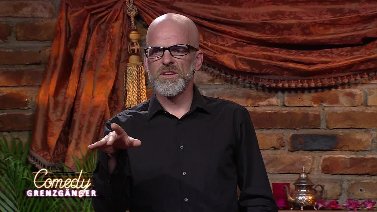 Gino Culturas Auftritt bei Comedy Grenzgänger