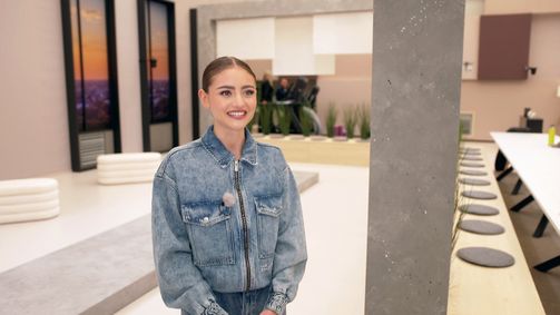 Germany's Next Topmodel Stories Germany's Next Topmodel Stories Folge 4: So leben die Models bei #GNTM: Leni Klum führt durch die Model-Unterkunft