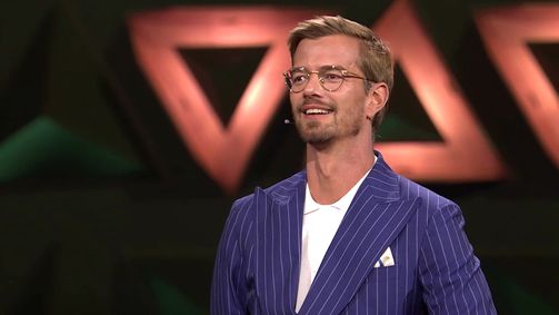 Wer stiehlt mir die Show? WER STIEHLT MIR DIE SHOW?  STAFFEL 4 Folge 2: Unnötig komplizierte Antworten & wilde Karaoke-Songs