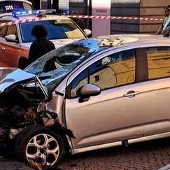 Modena: Auto rast in Menschenmenge