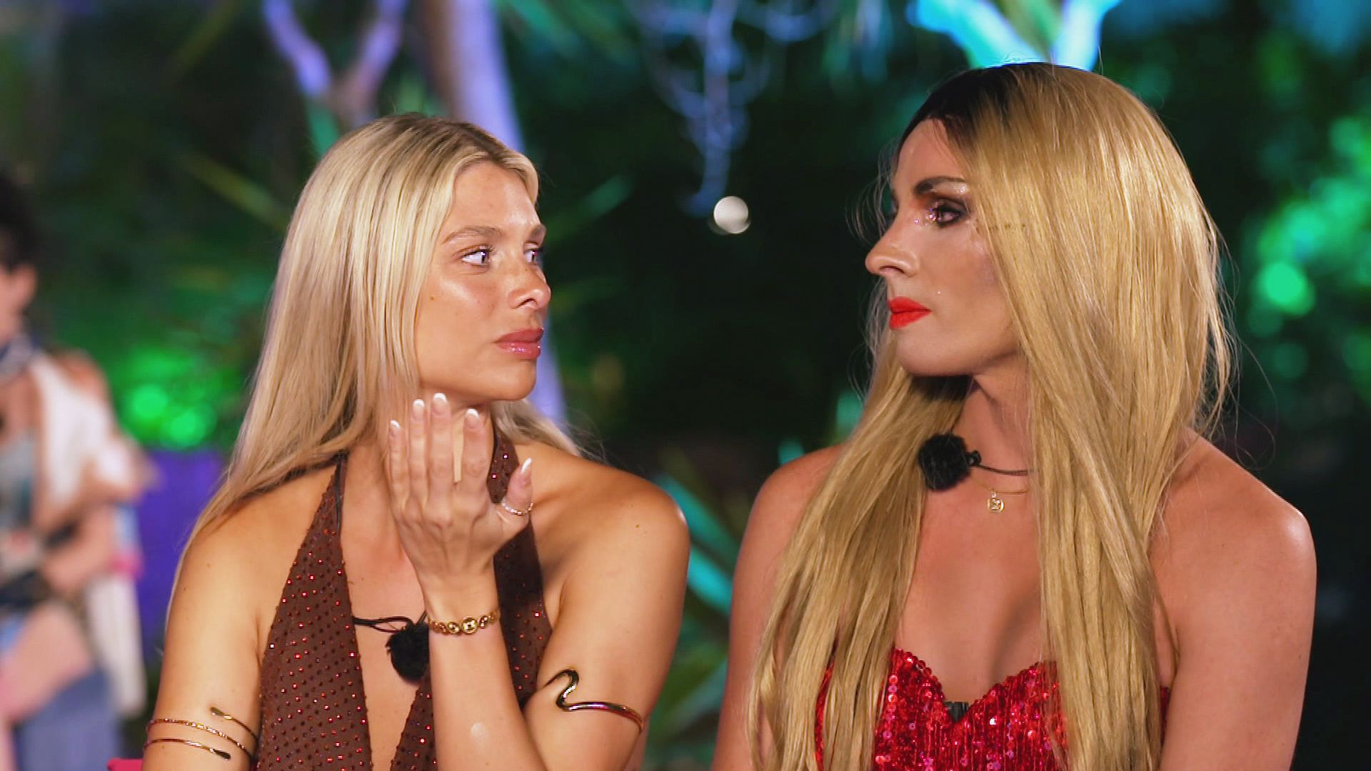 Exit-Quiz: Sasha und Gino gegen Nam und Vanessa S.