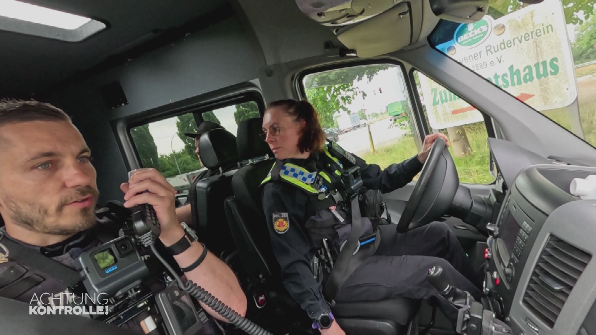 Qualmende Gefahr - Verkehrsdienst Bremerhaven__DELETED