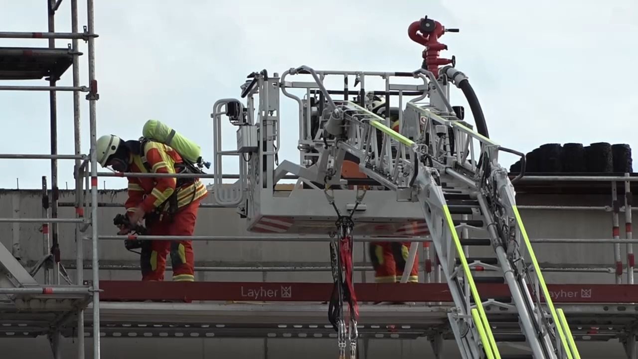 Brand an Klinik-Neubau: Sechs Verletzte in Parsberg