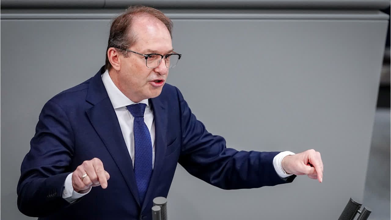 Dobrindt will Straftäter schneller abschieben