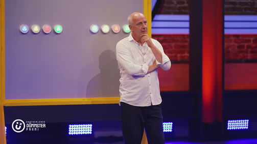 Deutschlands dümmster Promi DEUTSCHLANDS DÜMMSTER PROMI - 01. STAFFEL Folge 2: Wer spielt sich erfolgreich ins Aus?