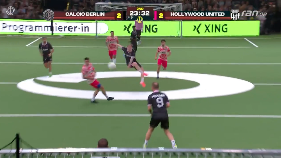 Baller League: Ins Kreuzeck! Weggen mit Geniestreich