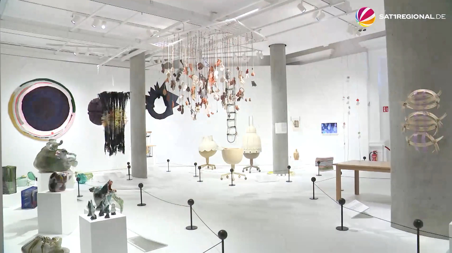 "Whispering Things": Ausstellung über Lebenswerk von Hella Jongerius in Hamburg