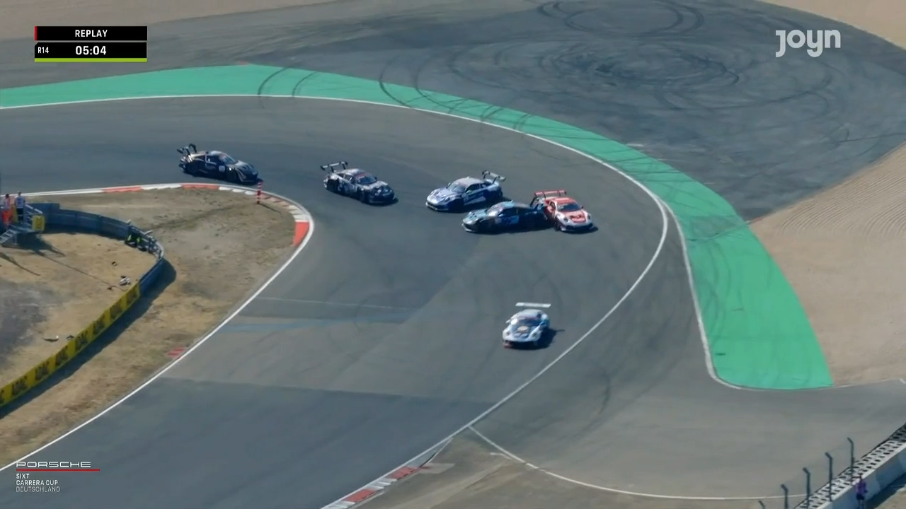 Porsche Sixt Carrera Cup 2026: Meisterkandidat heftig abgeschossen
