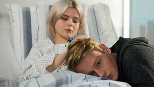 In aller Freundschaft - Die jungen Ärzte In aller Freundschaft - Die jungen Ärzte Folge 15: Verschwunden
