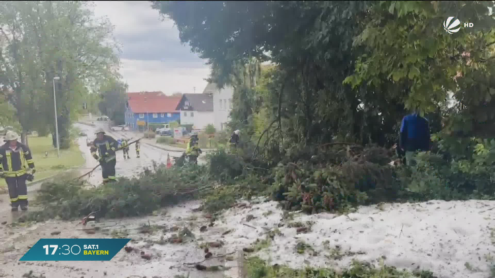 Hagelsturm und umgestürzte Bäume: Unwetter in Bayern am Wochenende