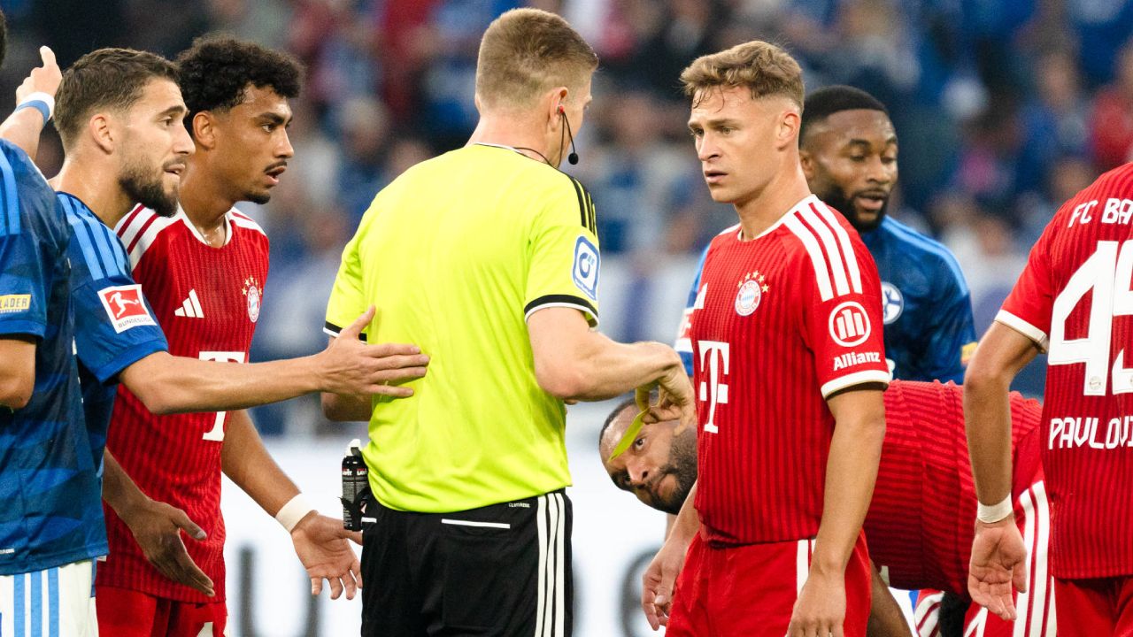 Highlights: Bayern-Stars von Schalke und Stadionuhr genervt