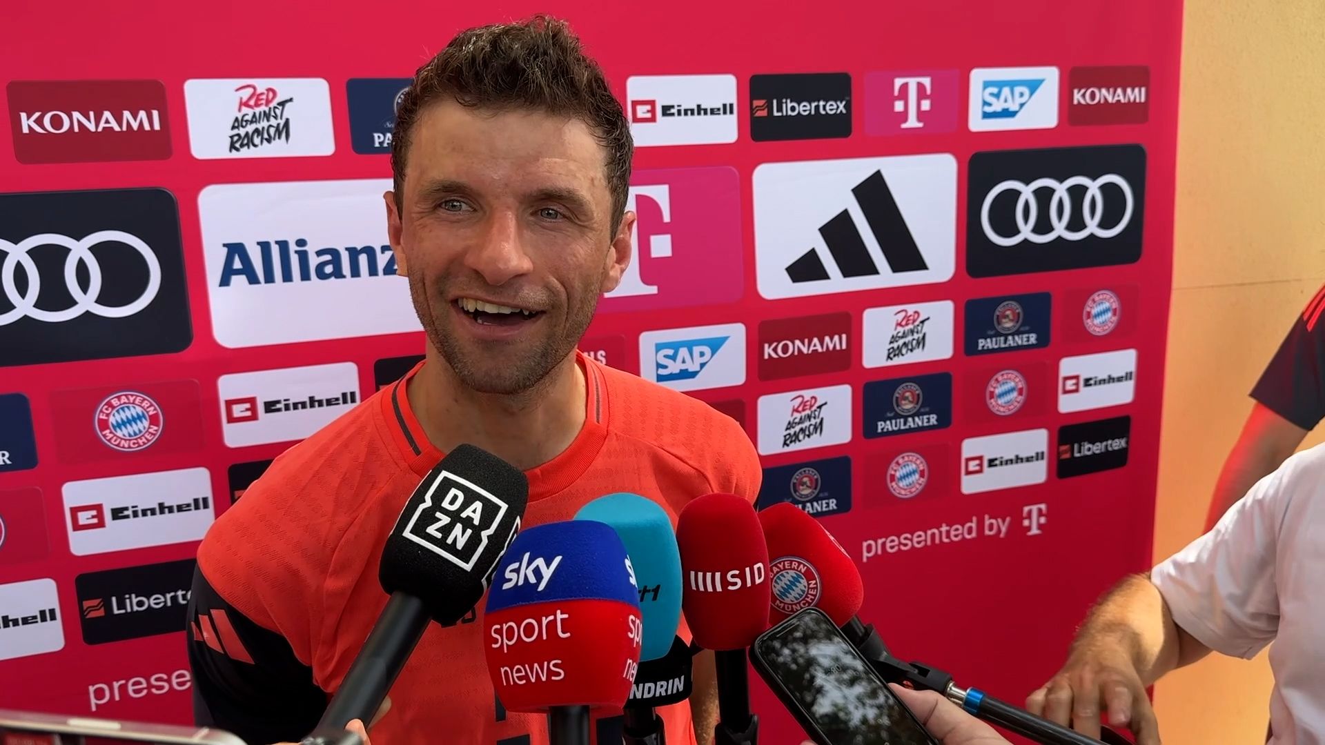 Leroy Sane zu Galatasaray? So reagiert Thomas Müller