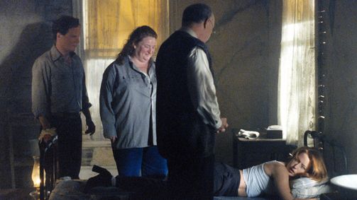 Akte X - Die unheimlichen Fälle des FBI Akte X - Die unheimlichen Fälle des FBI Folge 4: Gesteinigt