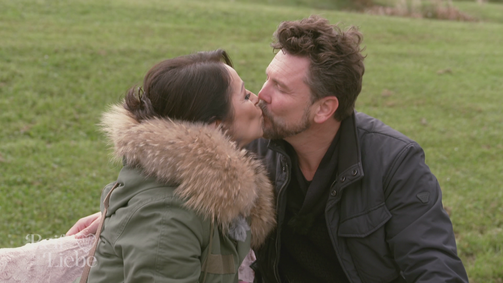 Reif für die Liebe REIF FÜR DIE LIEBE - 01. STAFFEL Folge 3: Der heimliche Kuss