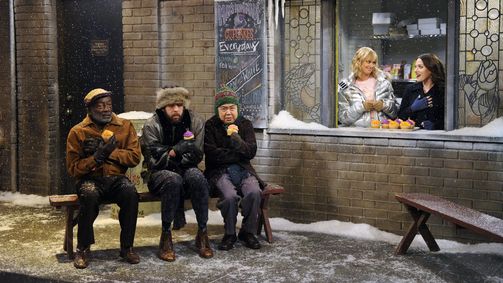 2 Broke Girls 2 Broke Girls Folge 10: Das Einzugsdebakel