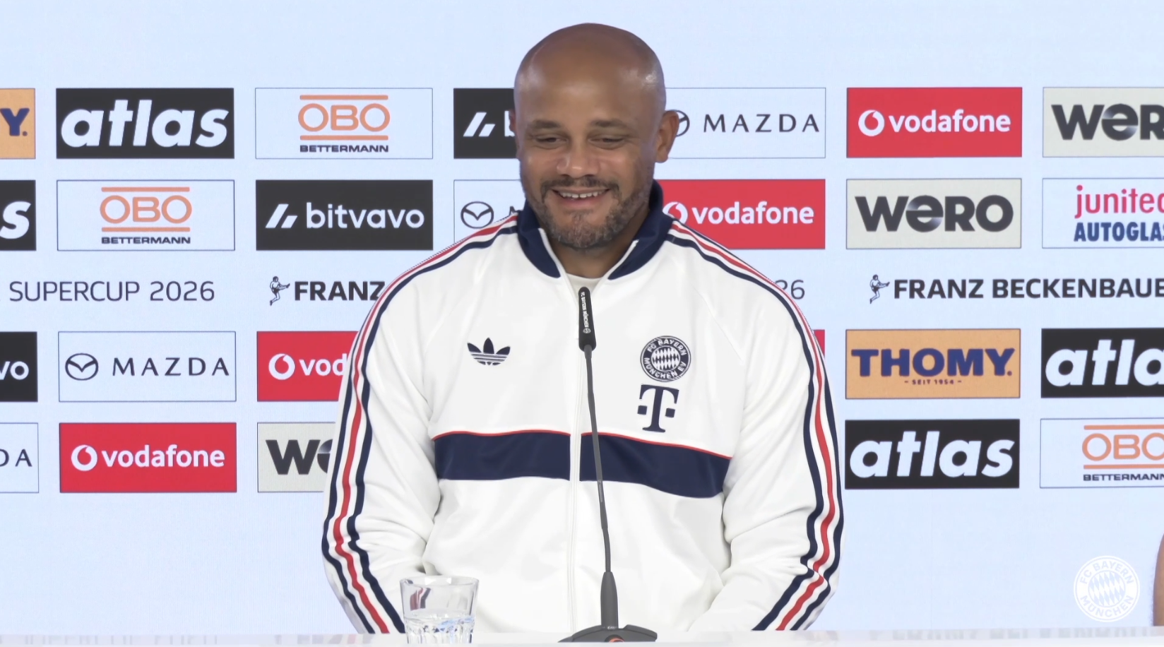 FC Bayern: Urlaub mit Privat-Coach - Kompany schwärmt von Spieler-Fitness